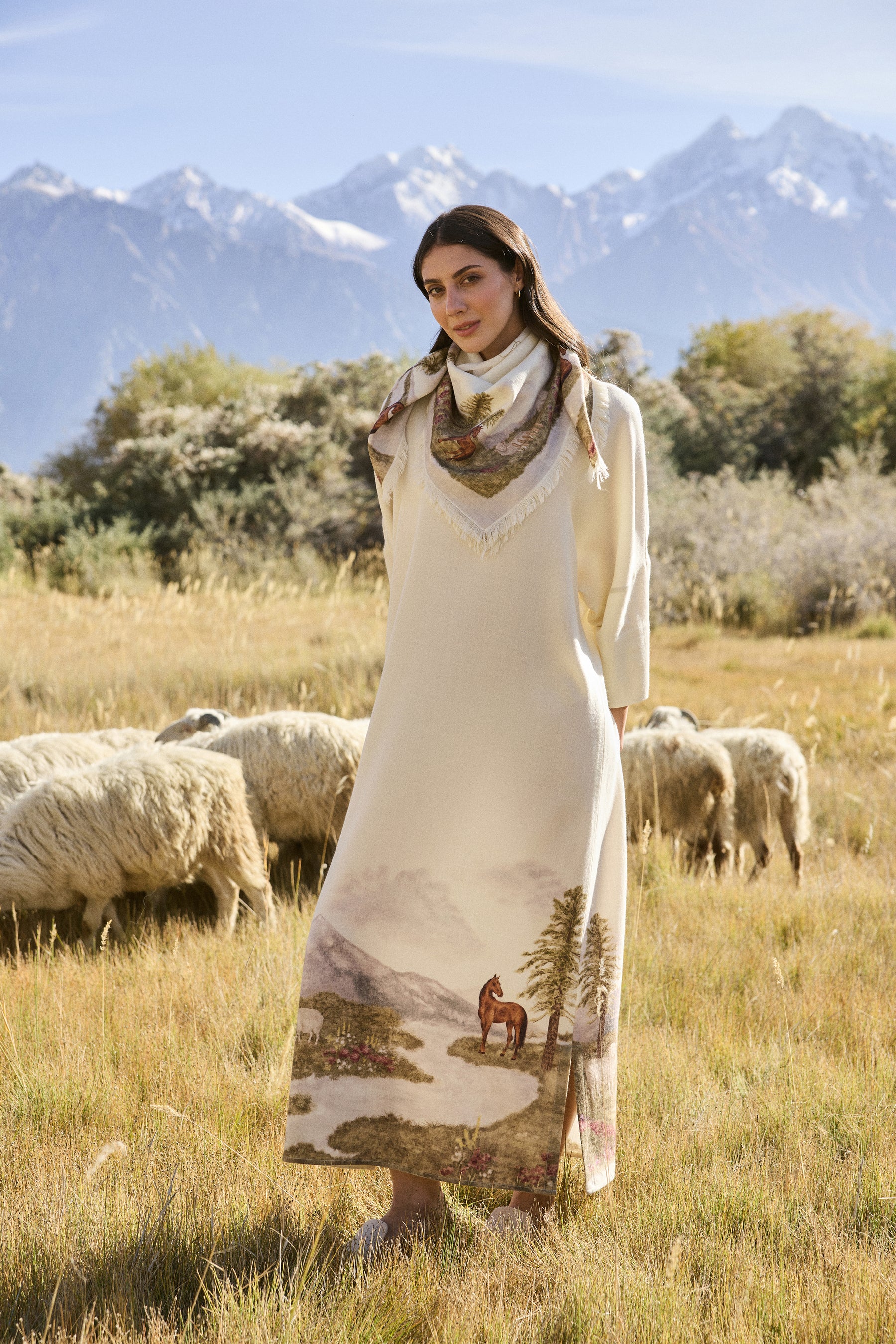 Valley Print Woollen Kaftan & Valley Print Woollen Scarf (Ivory)