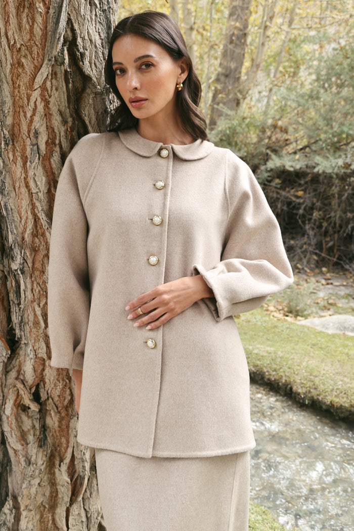 Cashmere-Silk-Merino Blend Kitten Collar Coat (Winter Oat)