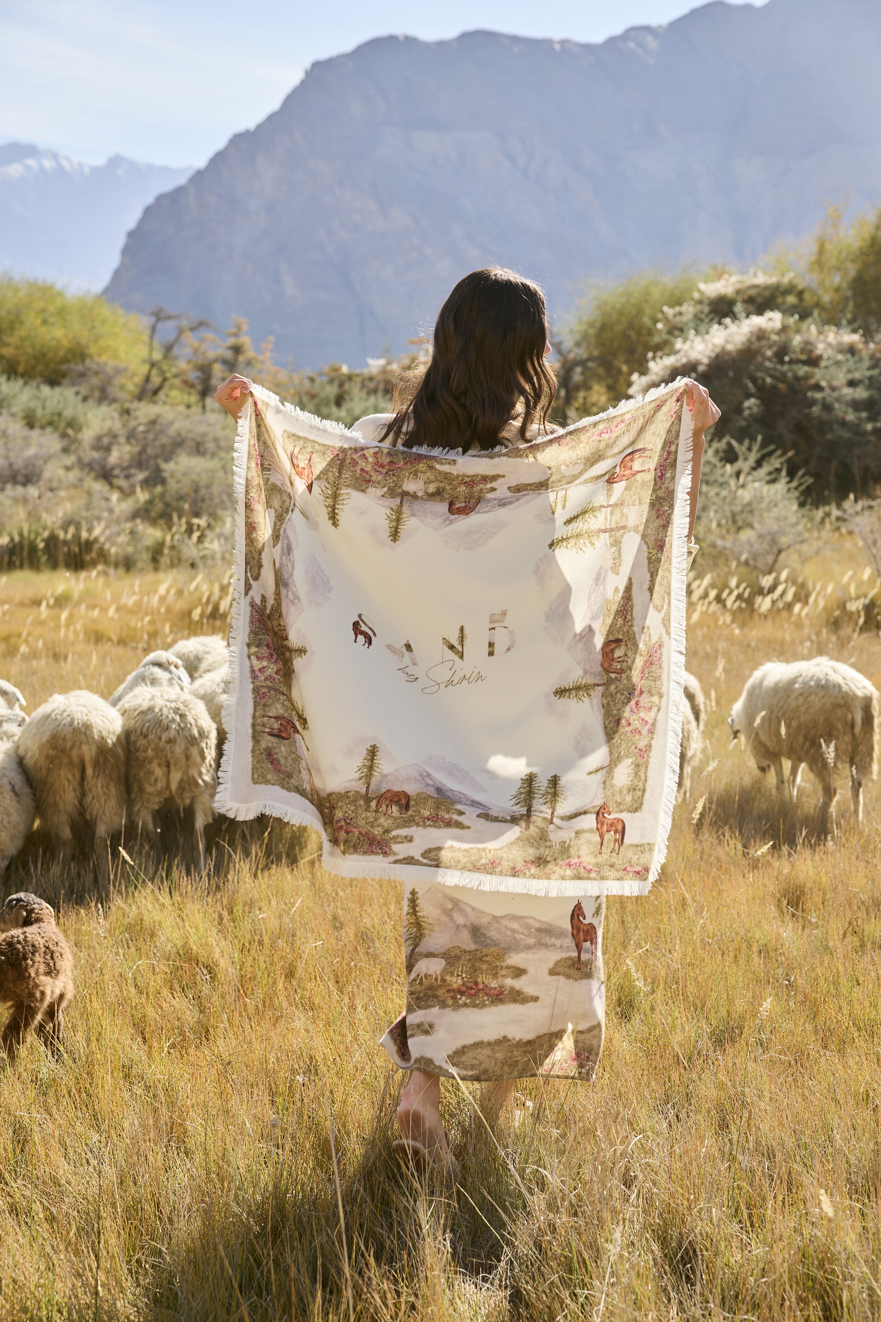 Valley Print Woollen Scarf (Ivory)