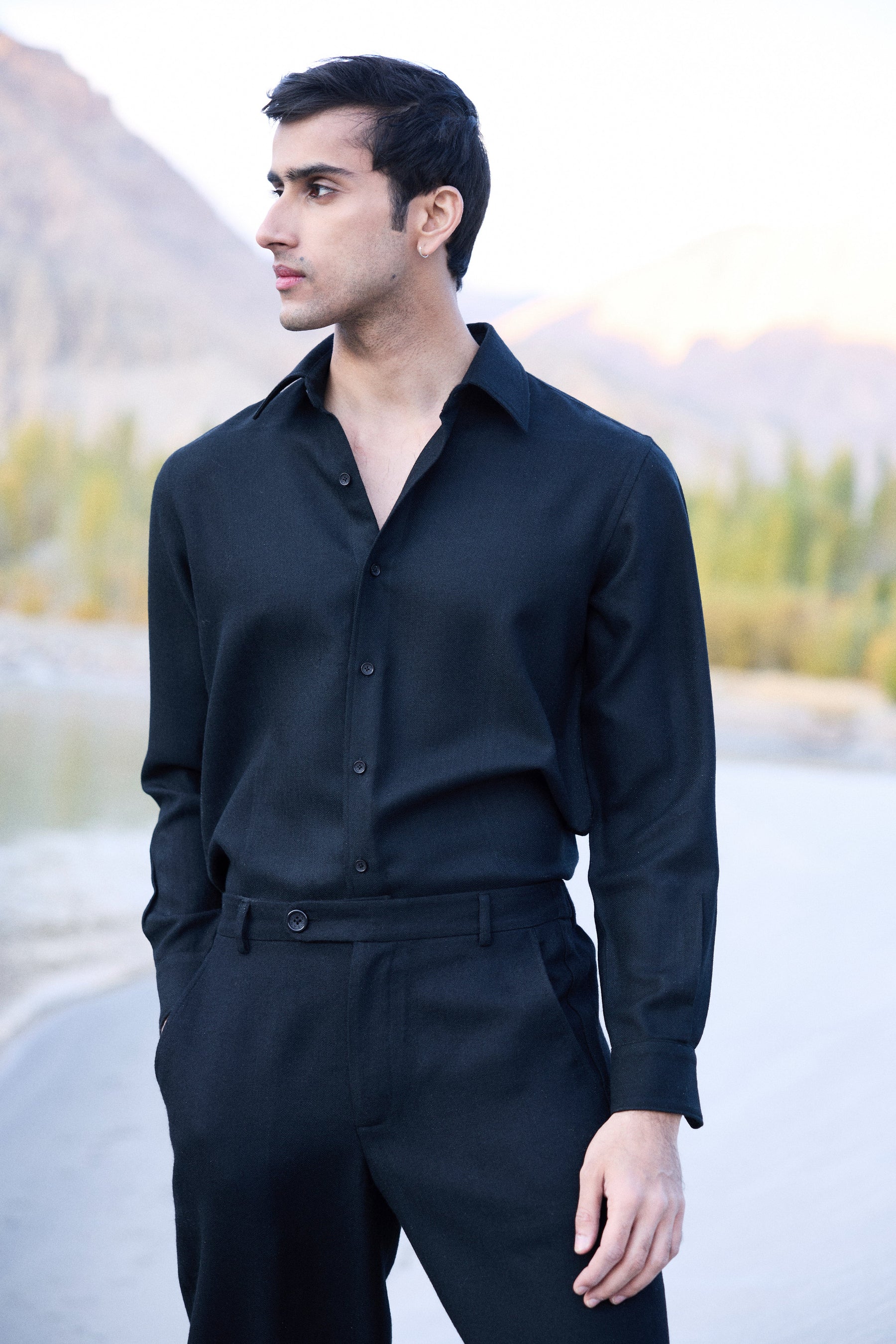 Nyoma Woollen Shirt - Man & Nyoma Woollen Pants - Man (Black)