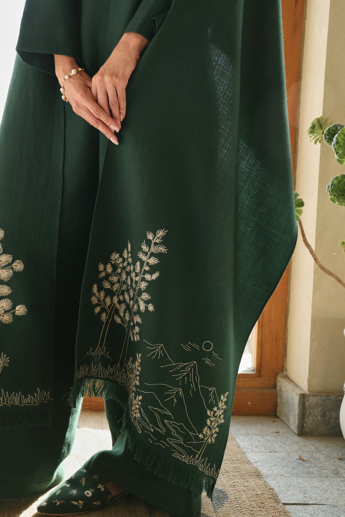 Evergreen Woollen Shawl (Forest Pine)