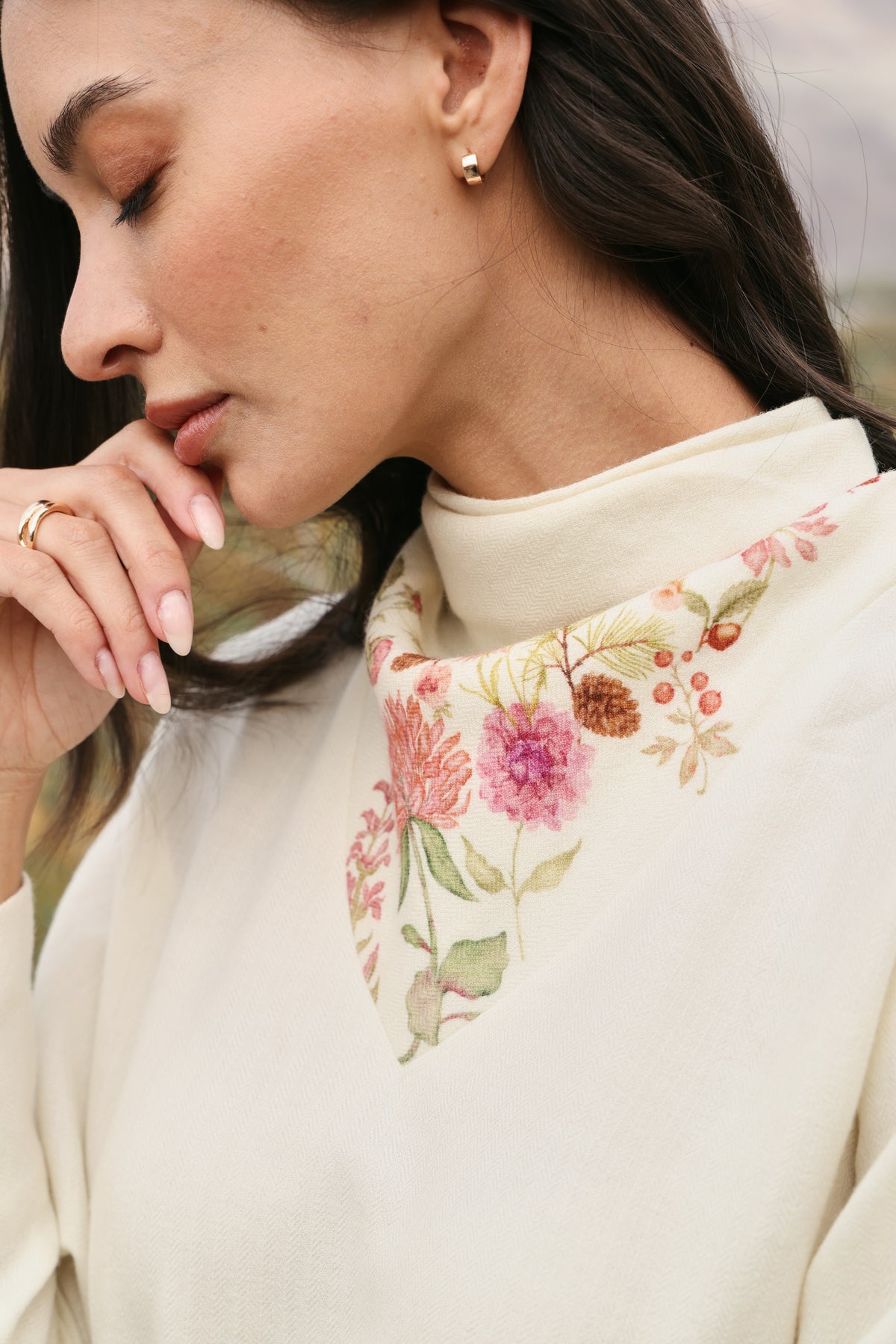 Winter Hush Scarf Woollen Top & Autumn Bloom Woollen Pants (Ivory Alpine Botanics)