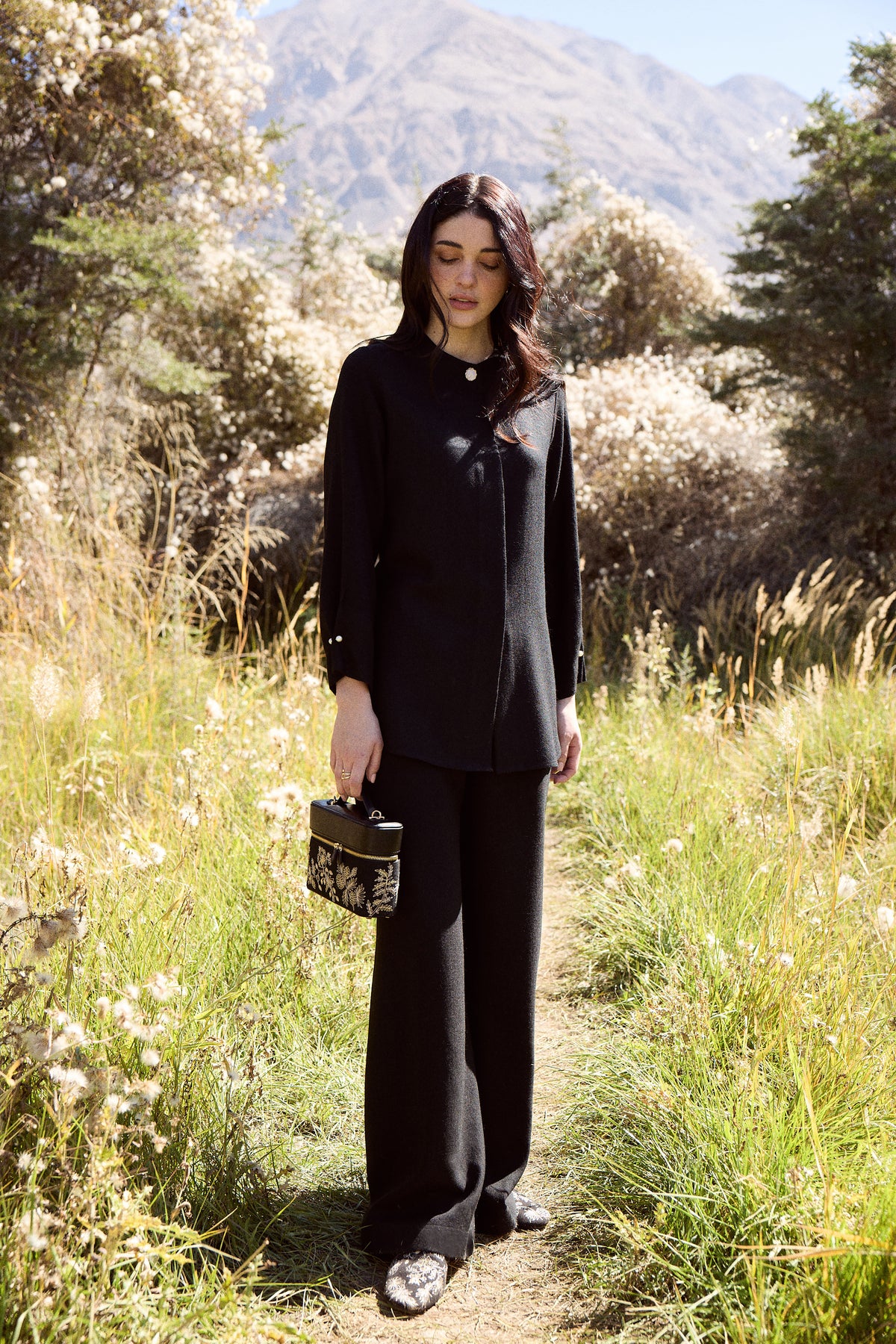 Laha Woollen Top (Black)