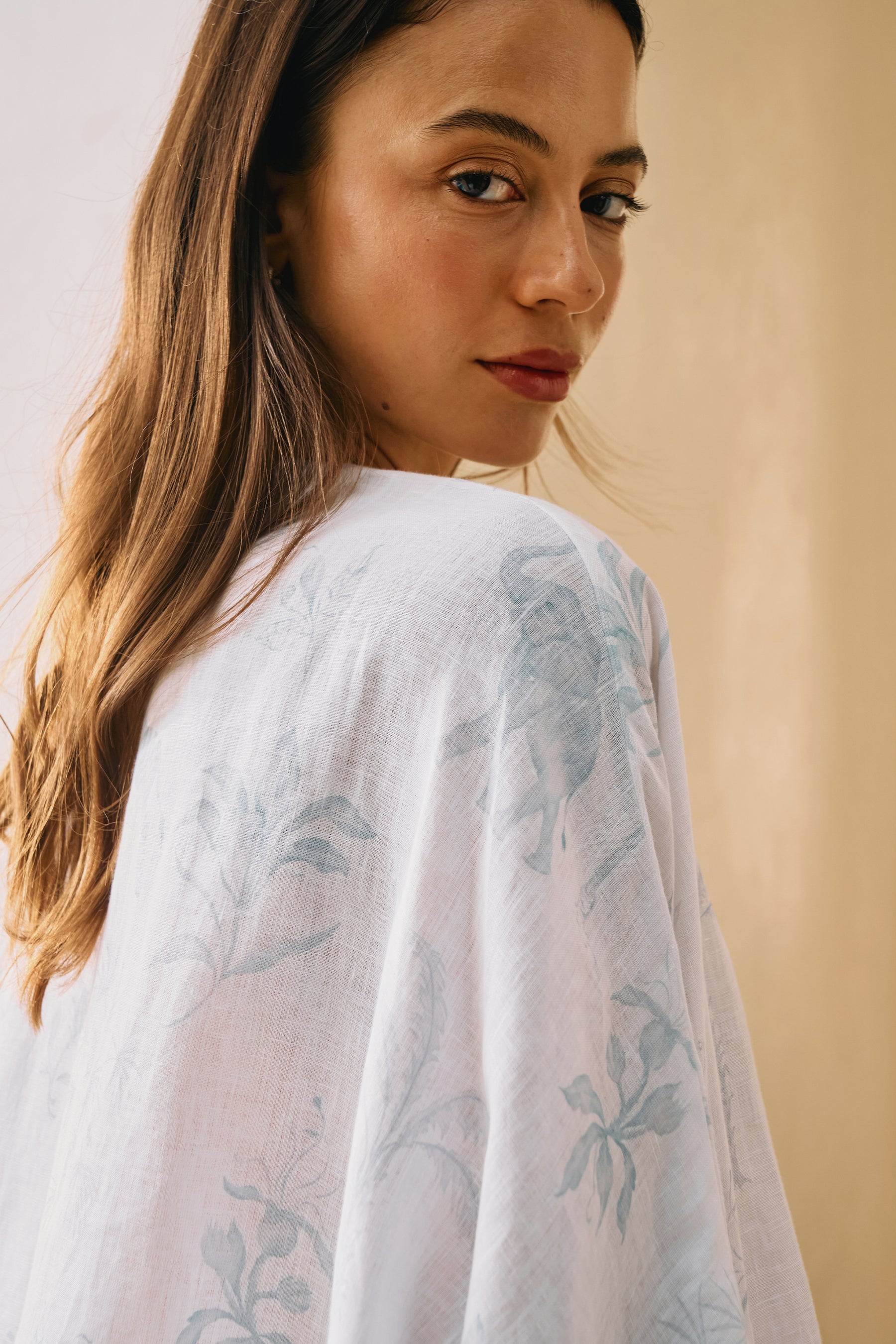 Oasis Print One Size Top & Pause Shorts (Oasis Blue And White Print)