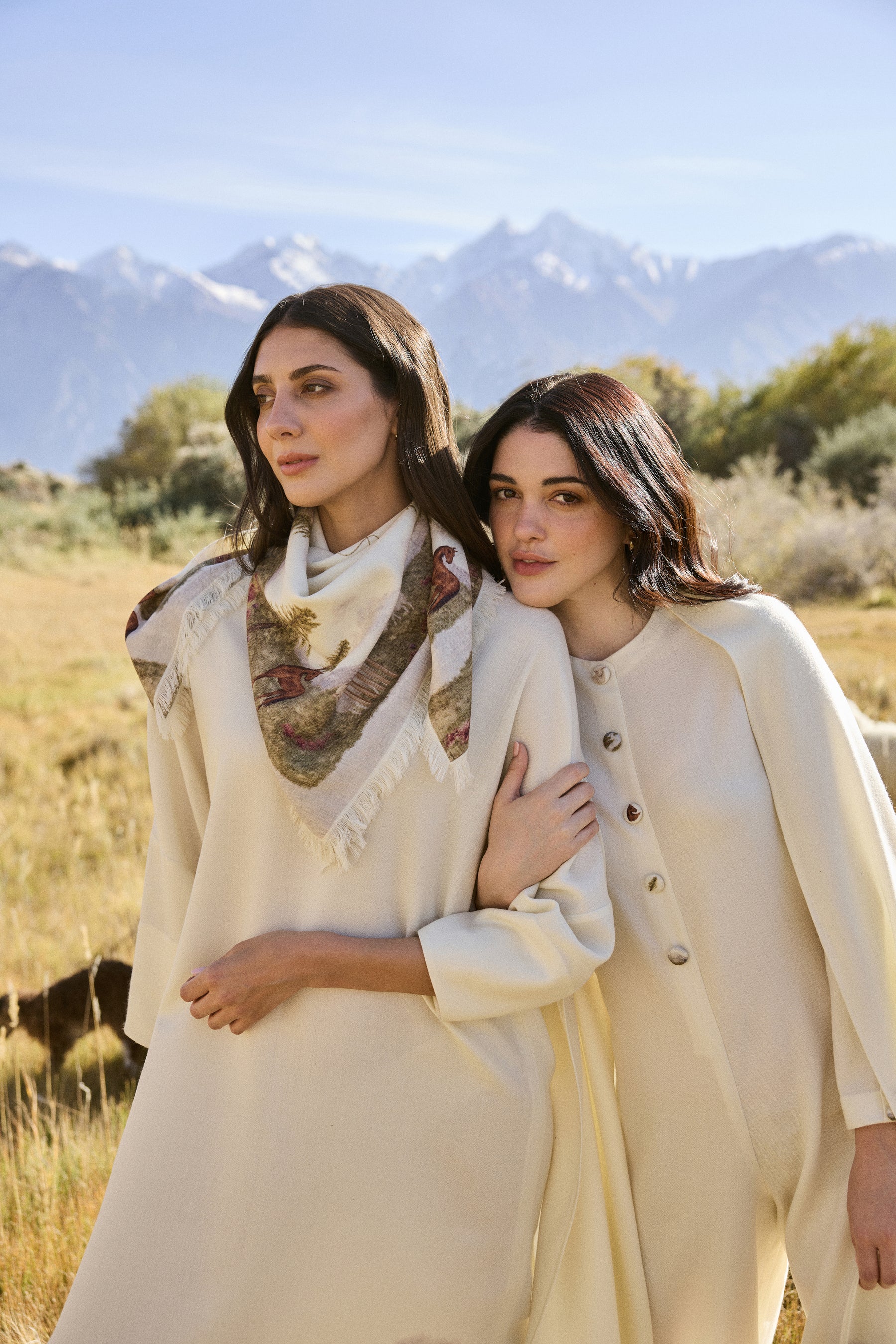 Valley Print Woollen Scarf (Ivory)