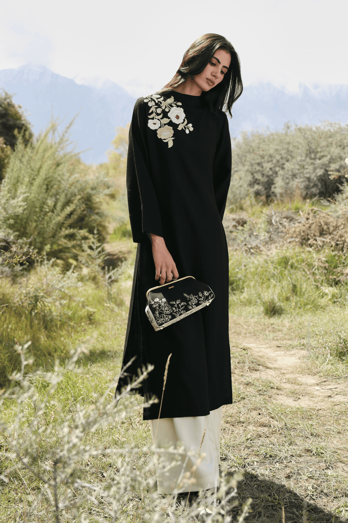 Nightfall Long Woollen Top (Black)