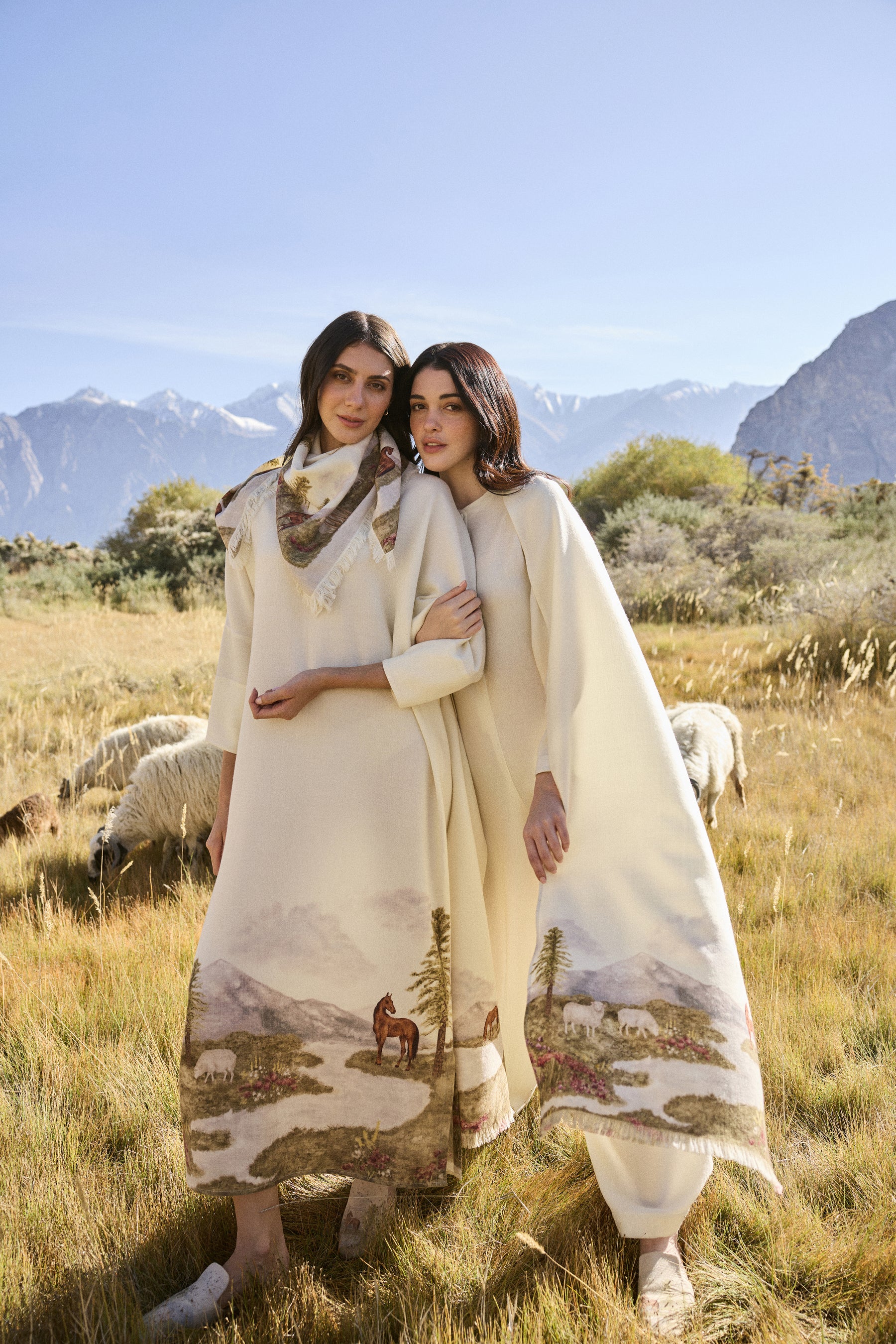 Valley Print Woollen Kaftan (Ivory)