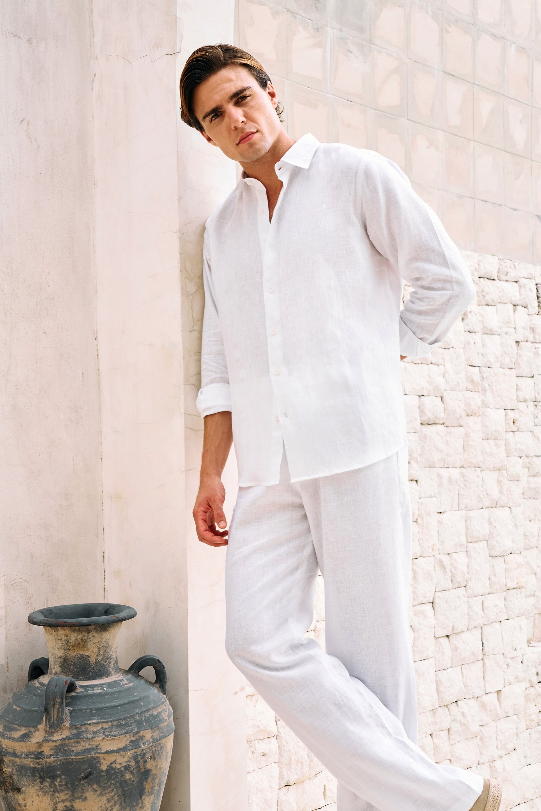 Postcard Back Print Shirt- MAN (White)