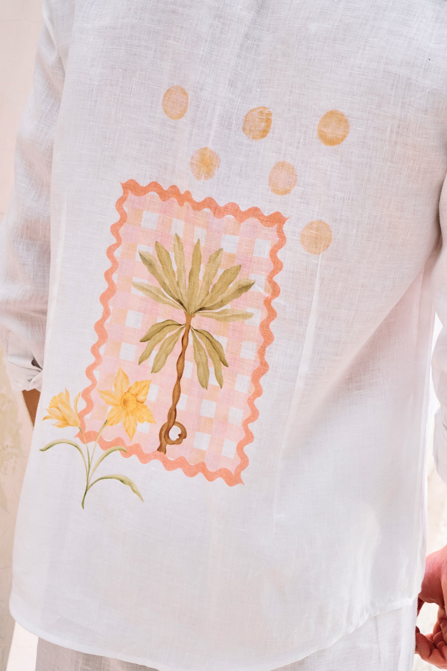 Postcard Back Print Shirt- MAN (White)