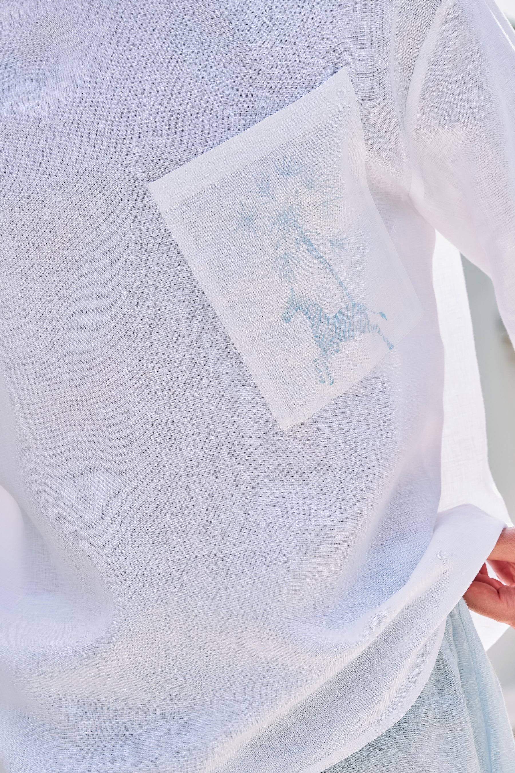 Oasis Print Pocket Shirt- MAN (White & Spring Blue)