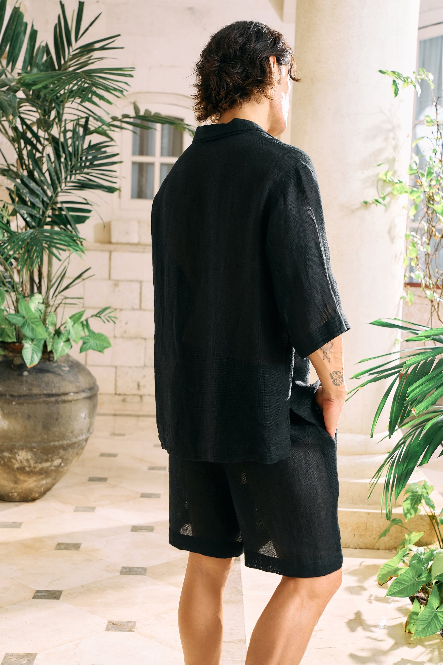Off Hours Shirt- MAN (Black)