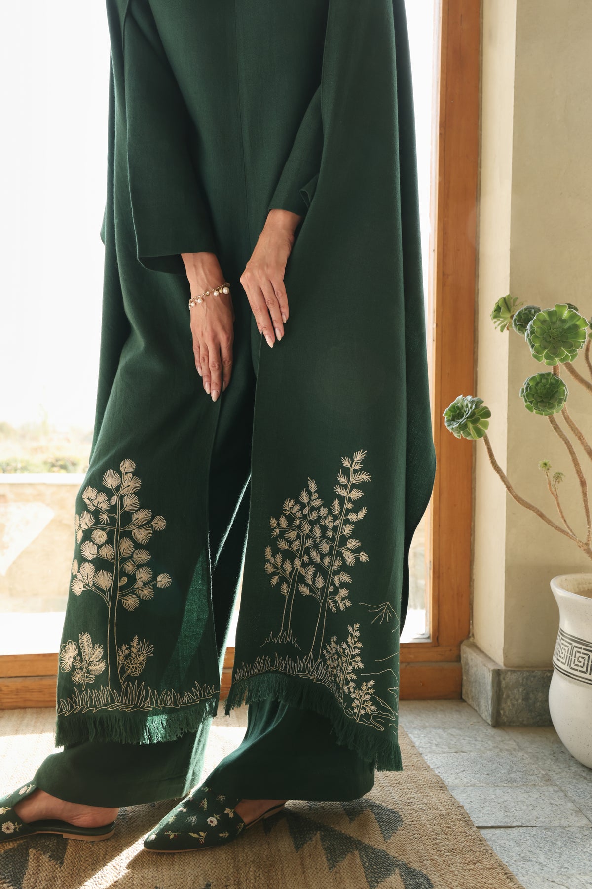 Evergreen Woollen Shawl (Forest Pine)
