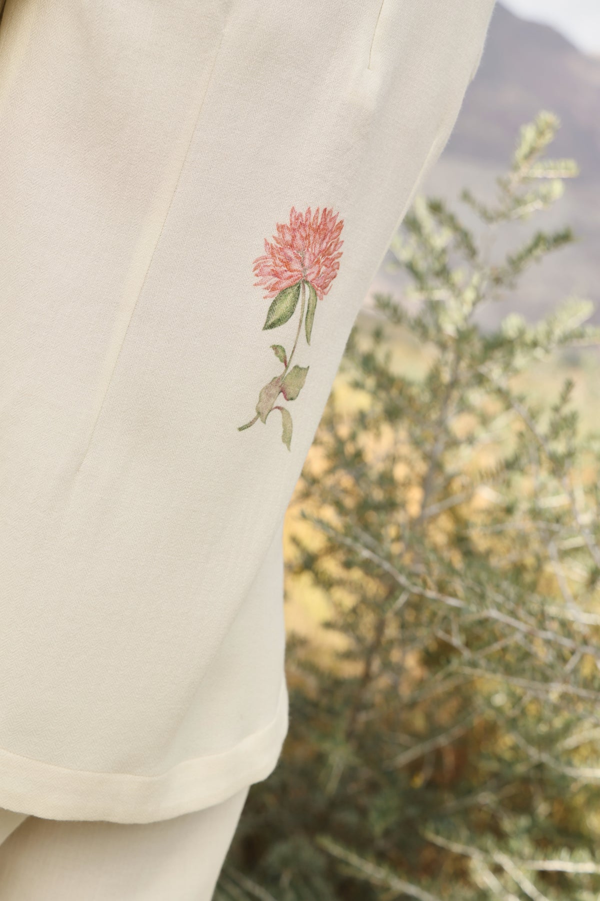 Winter Hush Button Scarf Woollen Top (Ivory Alpine Botanics)