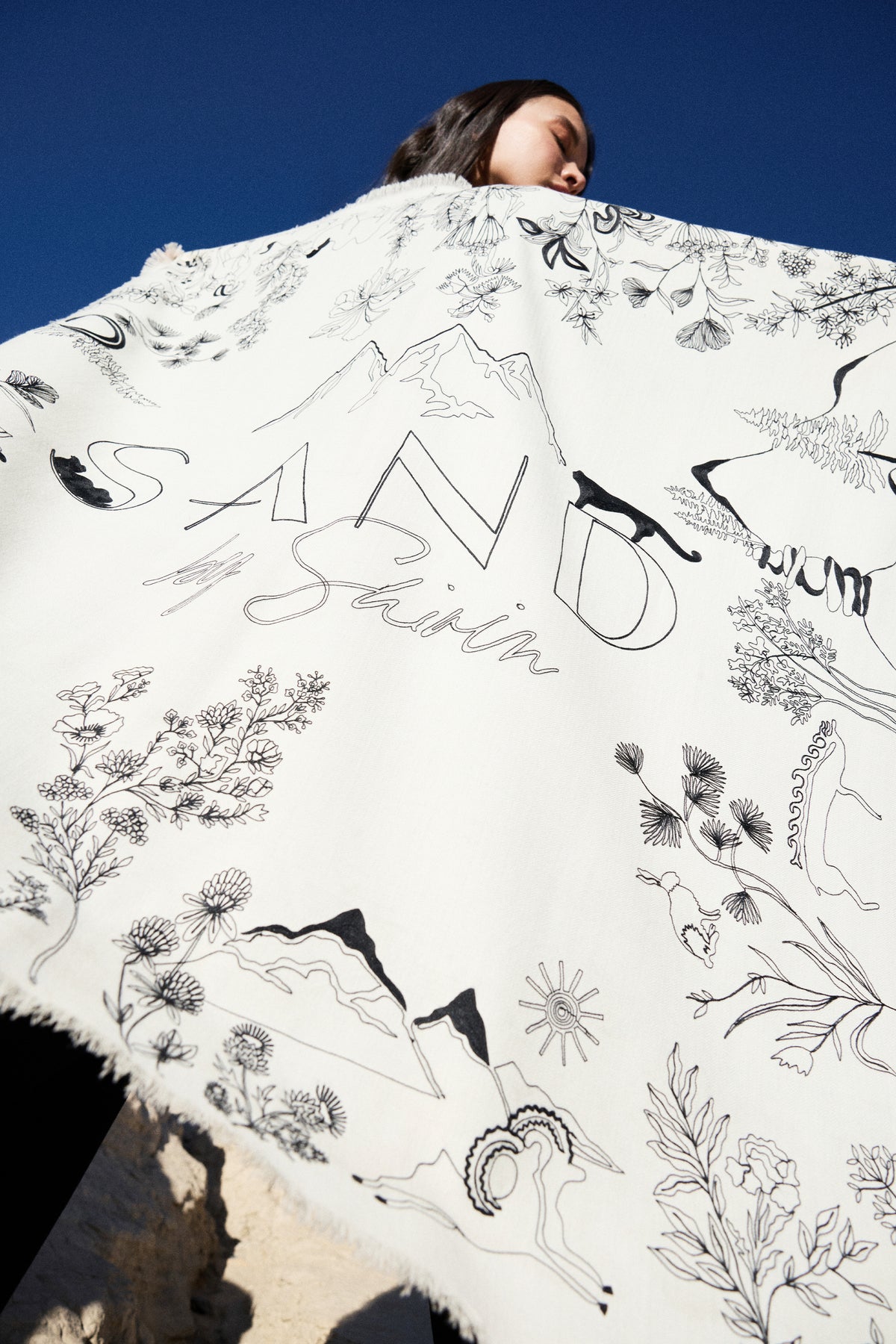 SAND Iconic Woollen Himalayan Landscape Scarf (Ivory & Black)