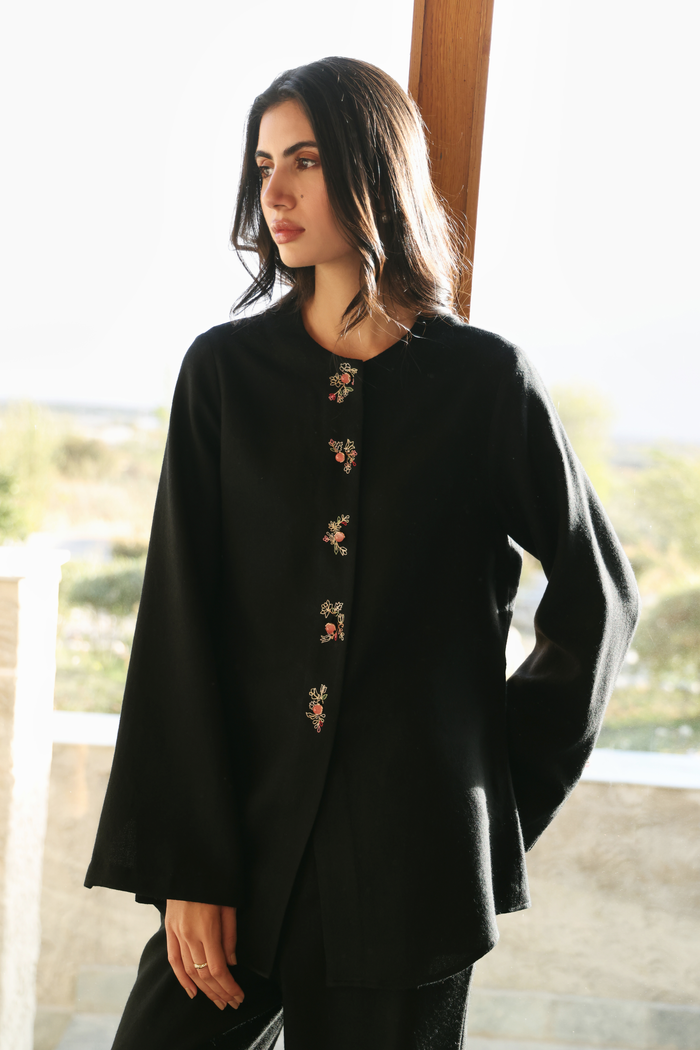 Autumn Bloom Woollen Top (Black)