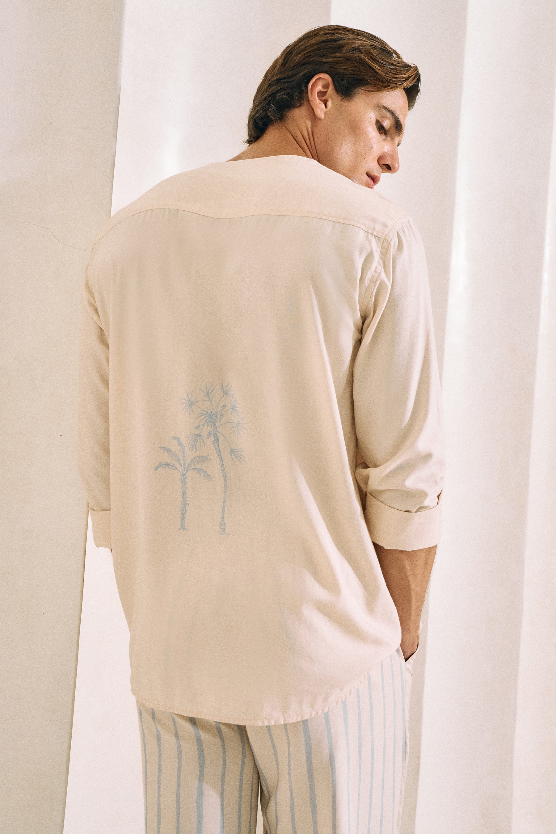 Oasis Eucalyptus Shirt- MAN (Ecru & Spring Blue)
