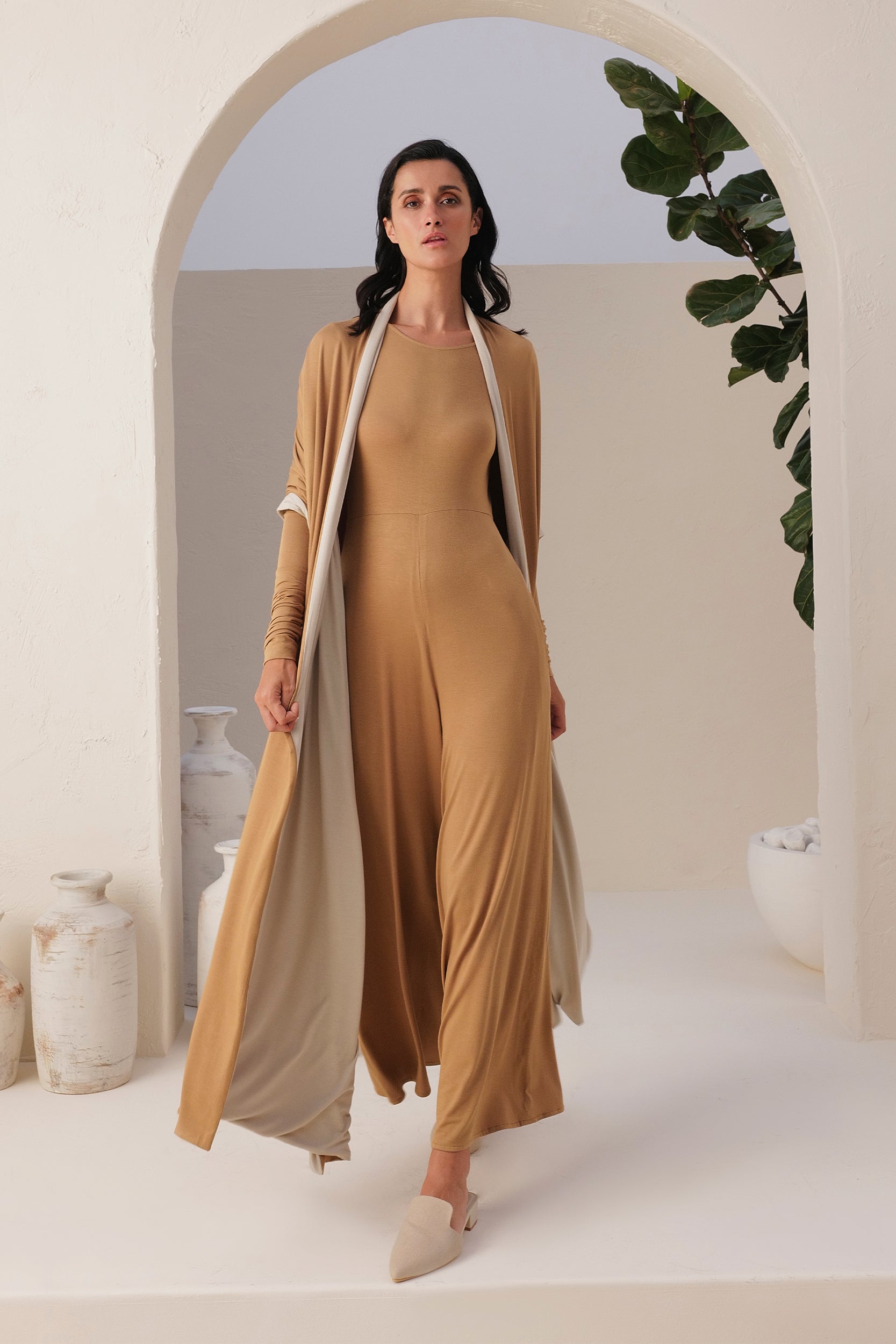 Sand Skin Reversable Shawl In Natural & Sand
