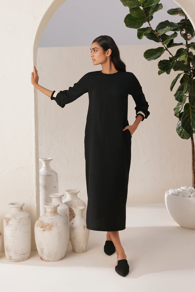 Black Relaxed Fit Midi Woollen Dress With Cuff Sleeves