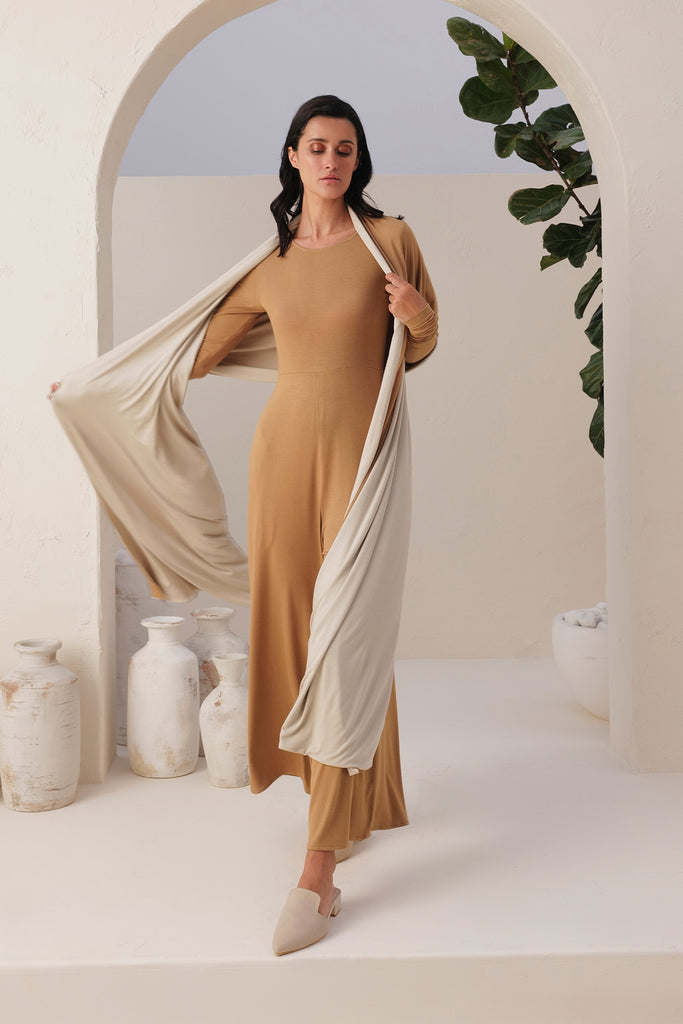 Sand Skin Reversable Shawl In Natural & Sand