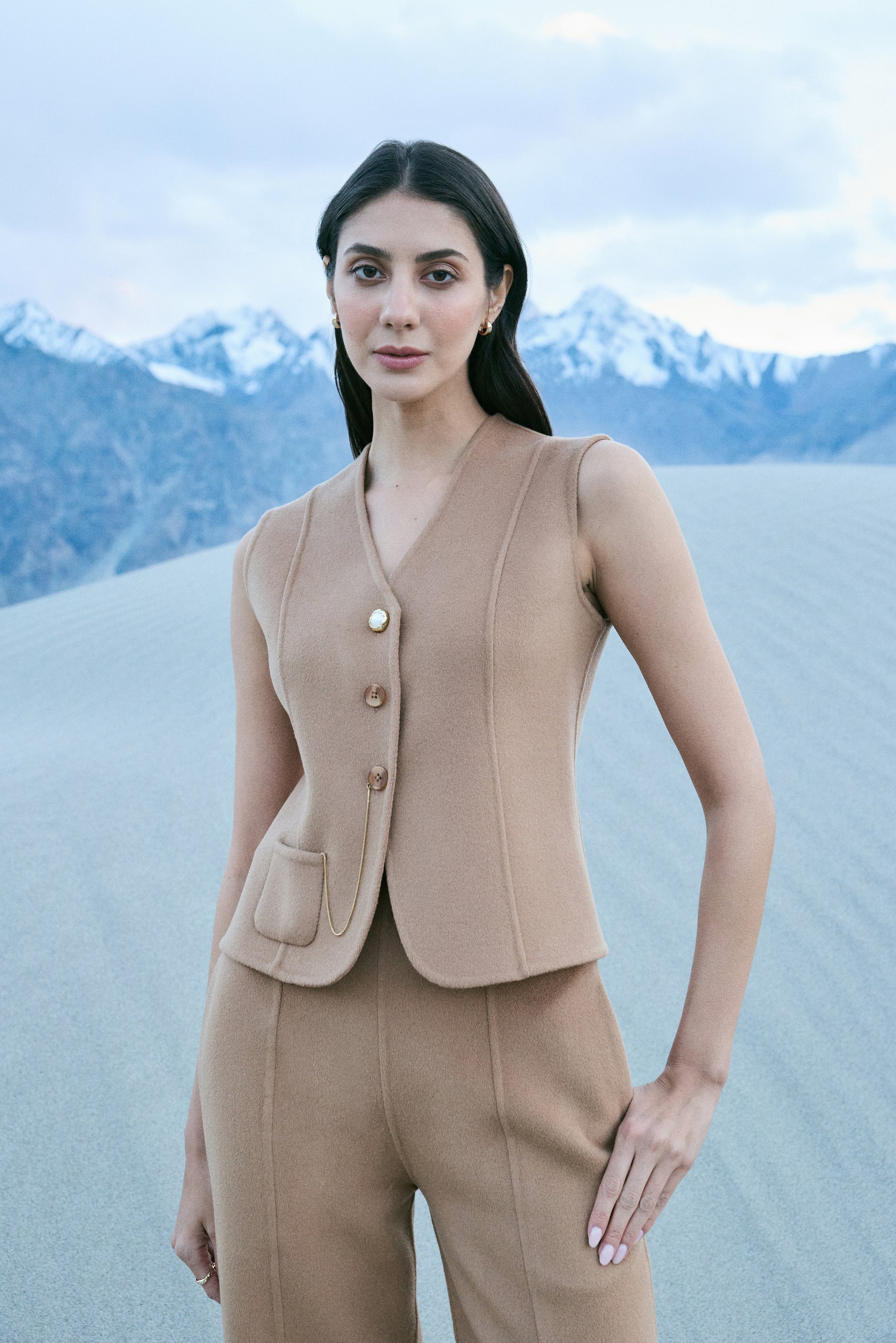 Cashmere-Silk-Merino Blend Waistcoat (Warm Honey)