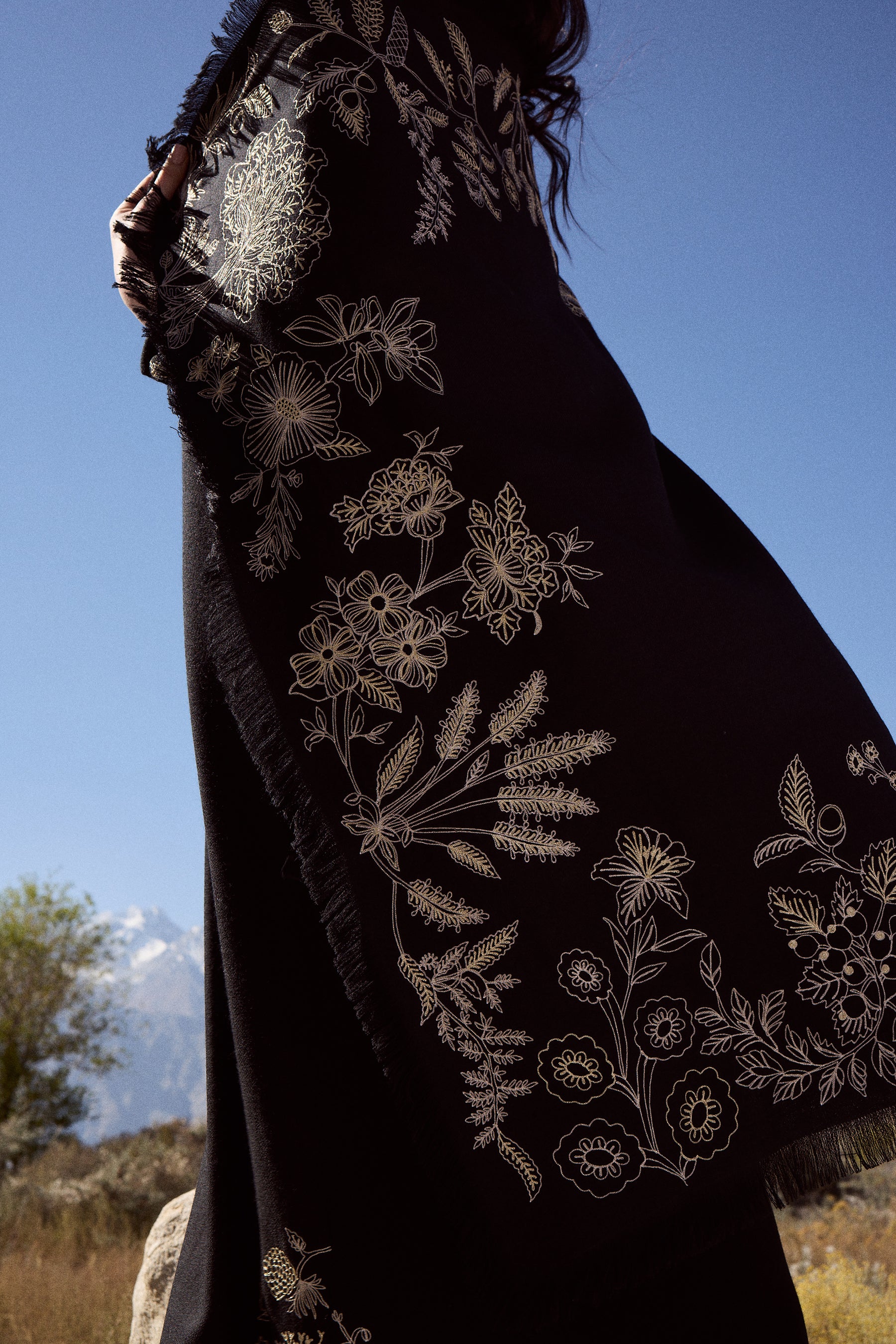 Juniper Woollen Square Scarf (Black)