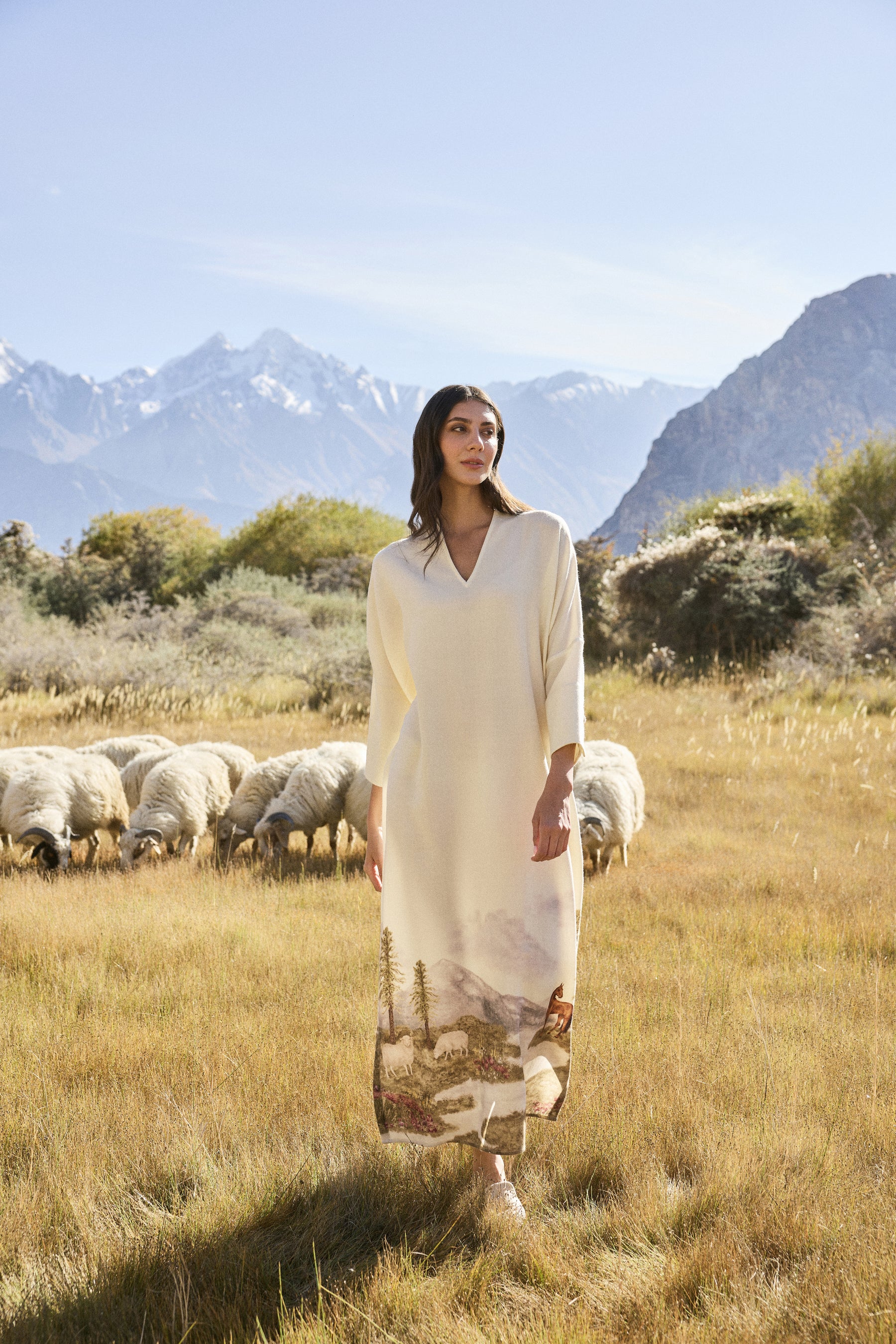 Valley Print Woollen Kaftan (Ivory)