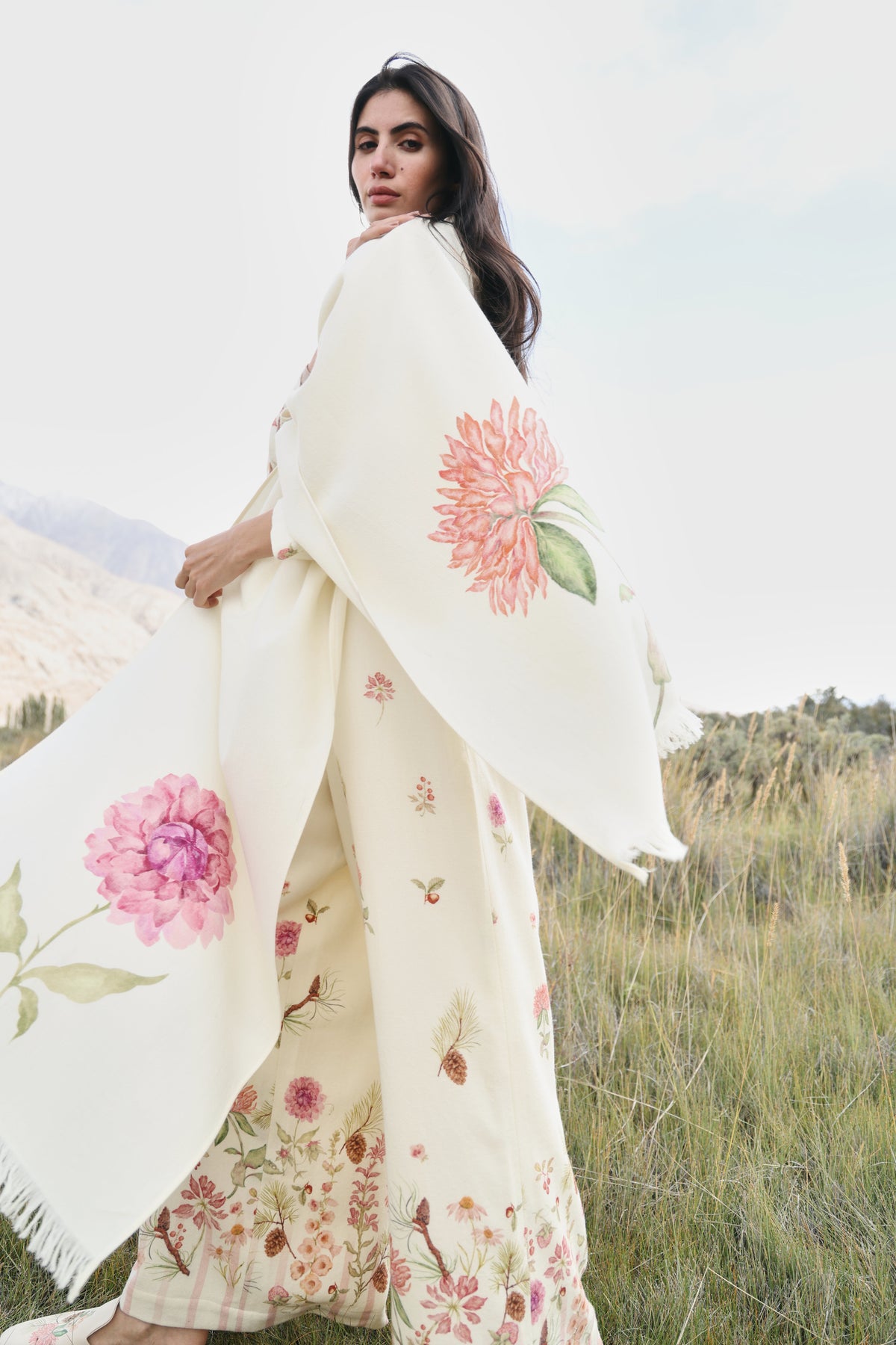Day Bloom Woollen Shawl (Ivory Alpine Botanics)