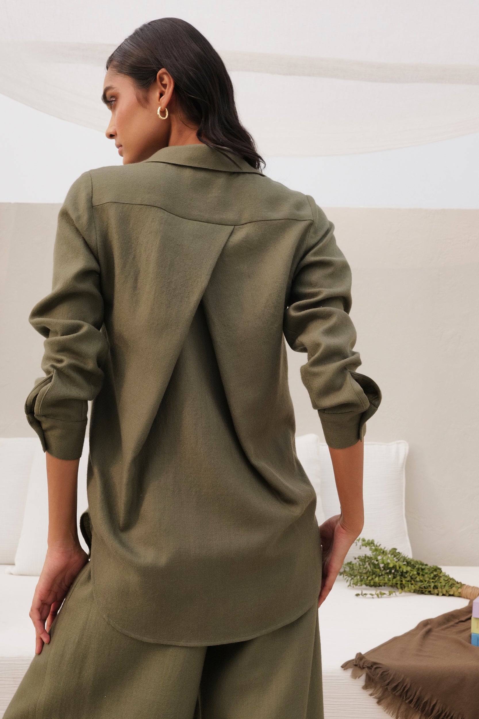 Moss Color Button Down Collar Natural Wool Shirt