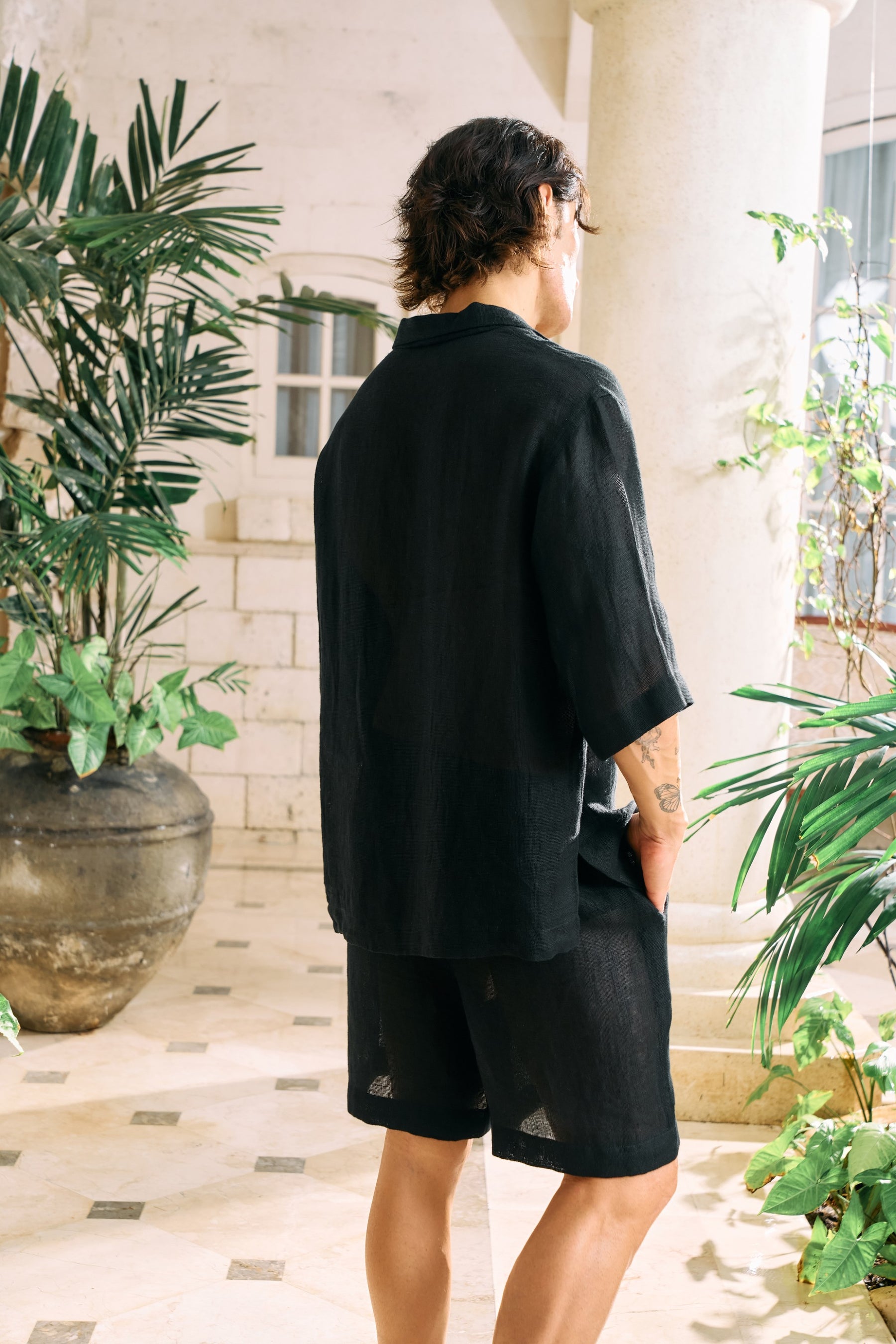 Off Hours Shirt & Off Hours Shorts - Man (Black)