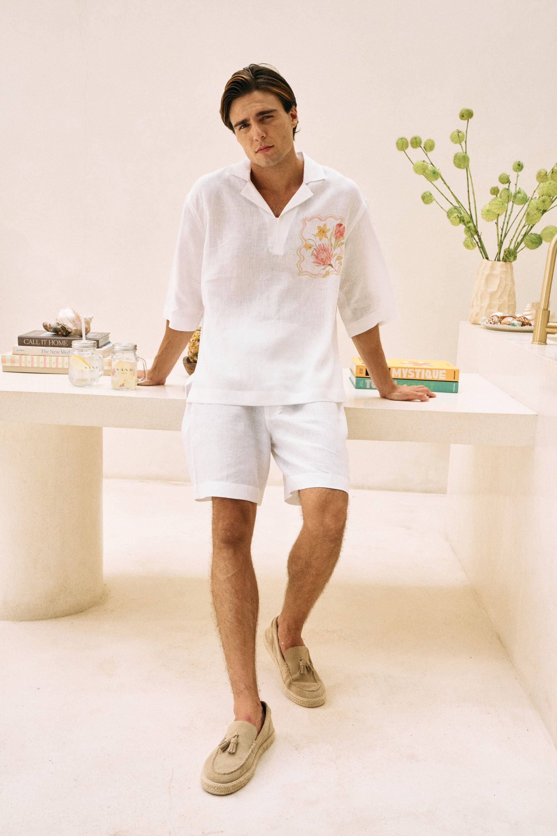 Postcard Front Print Shirt & At Ease Shorts - Man (White)
