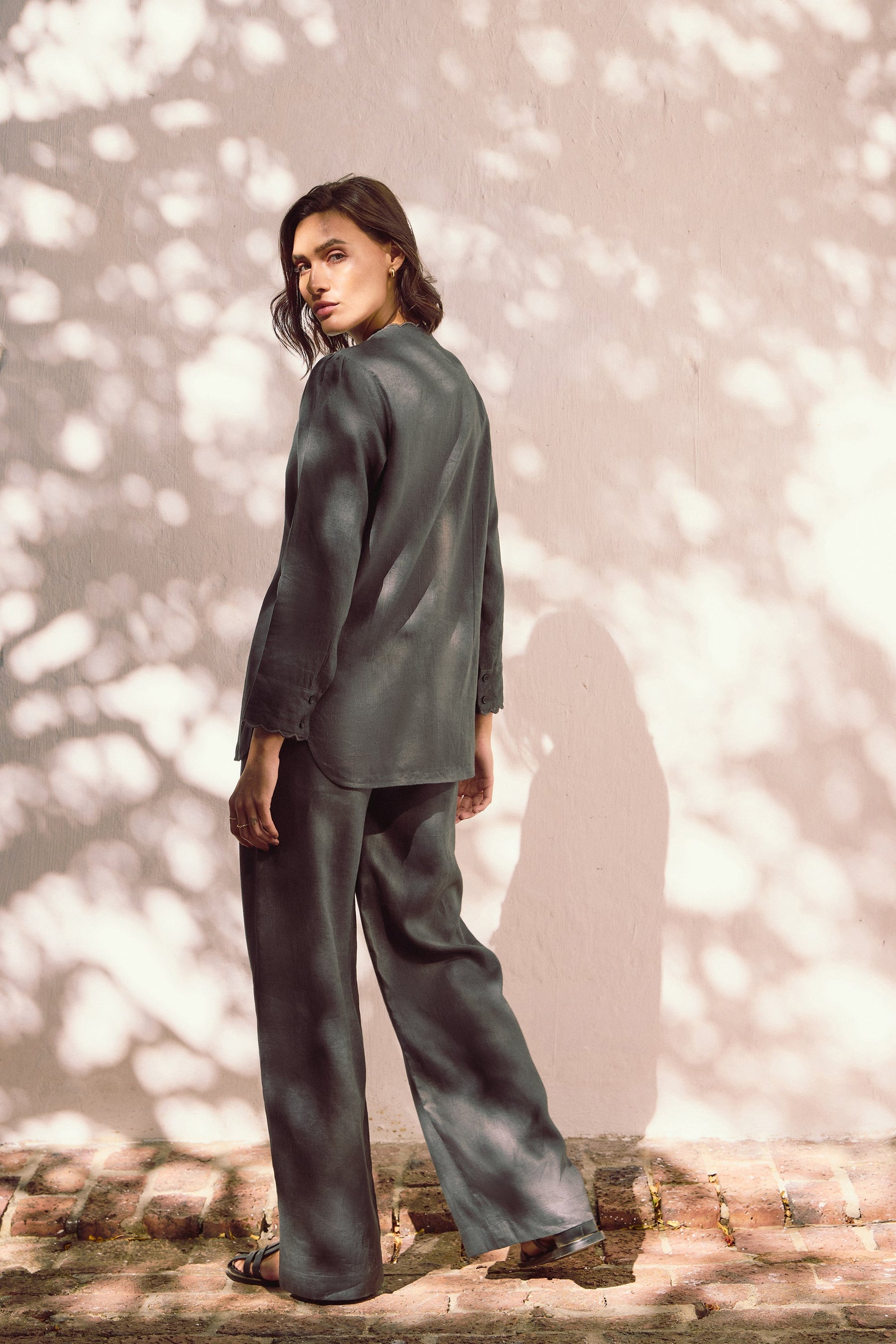 SAND Outwear Pants (Charcoal)
