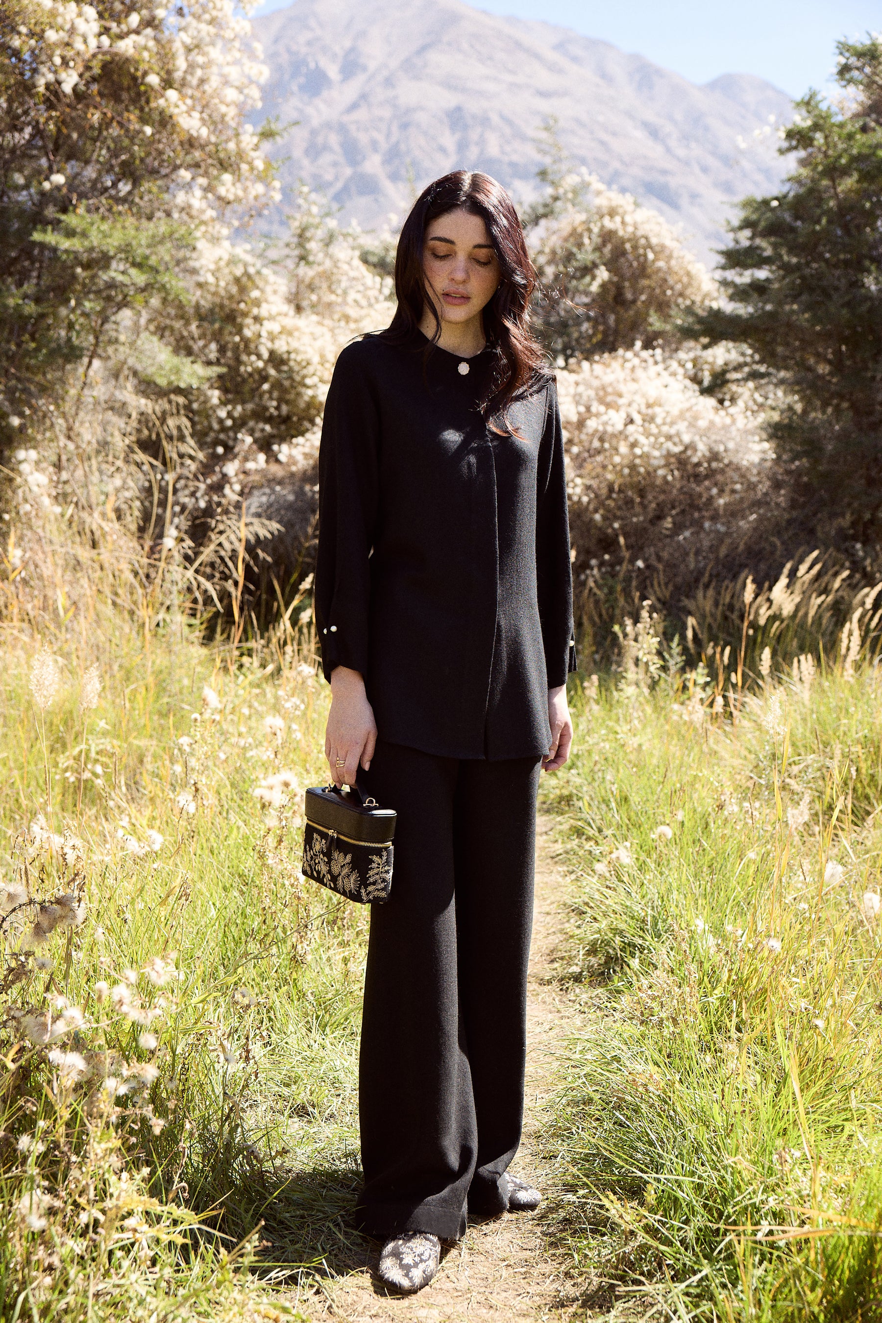 Laha Woollen Top (Black)