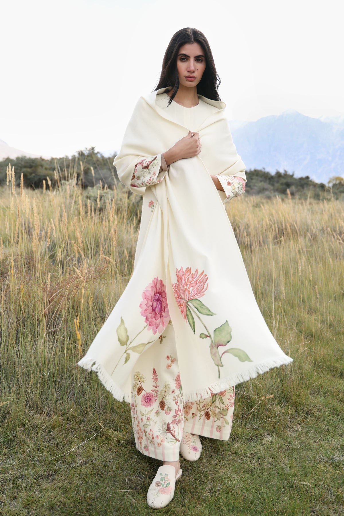 Day Bloom Woollen Shawl (Ivory Alpine Botanics)
