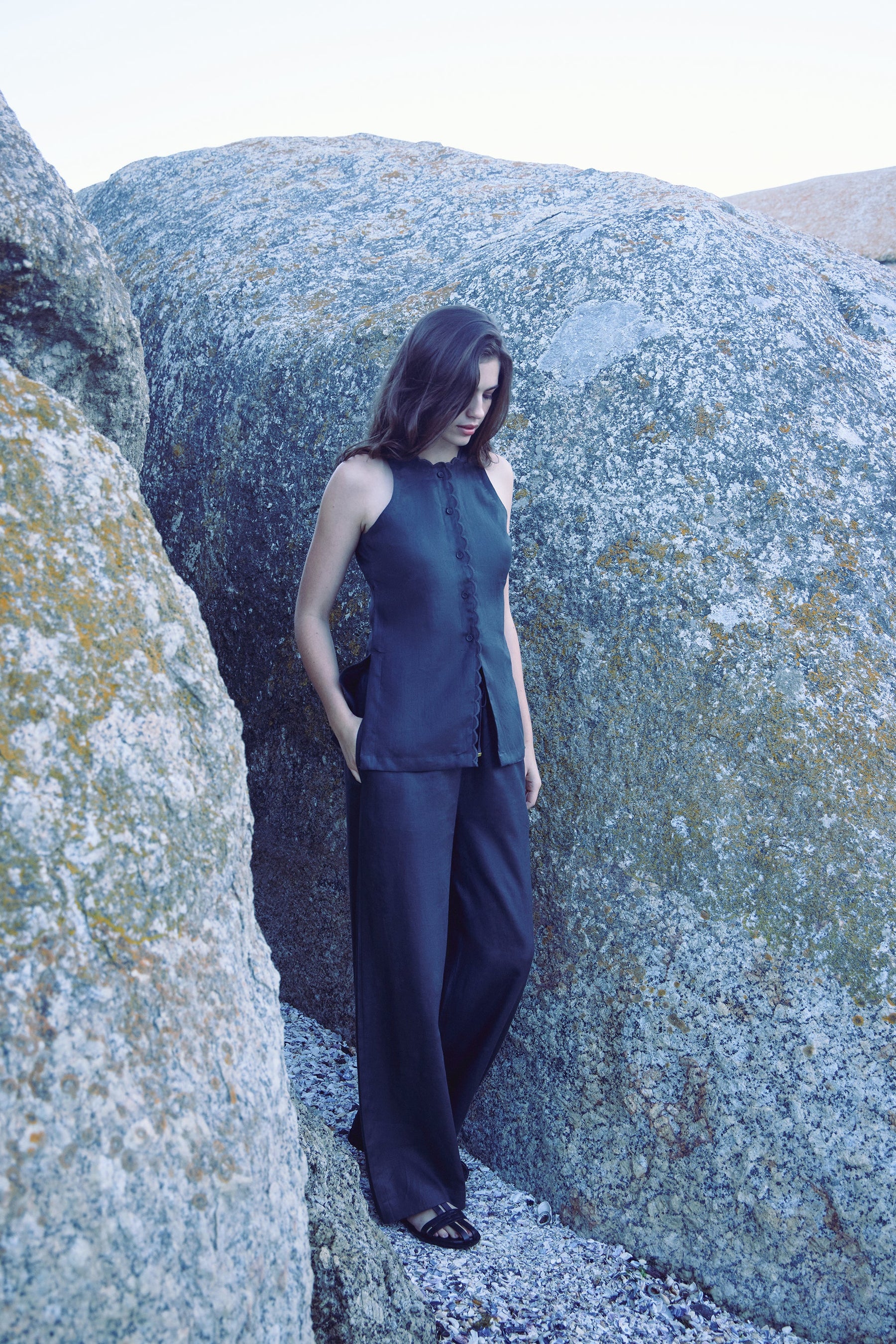SAND Outwear Pants (Charcoal)