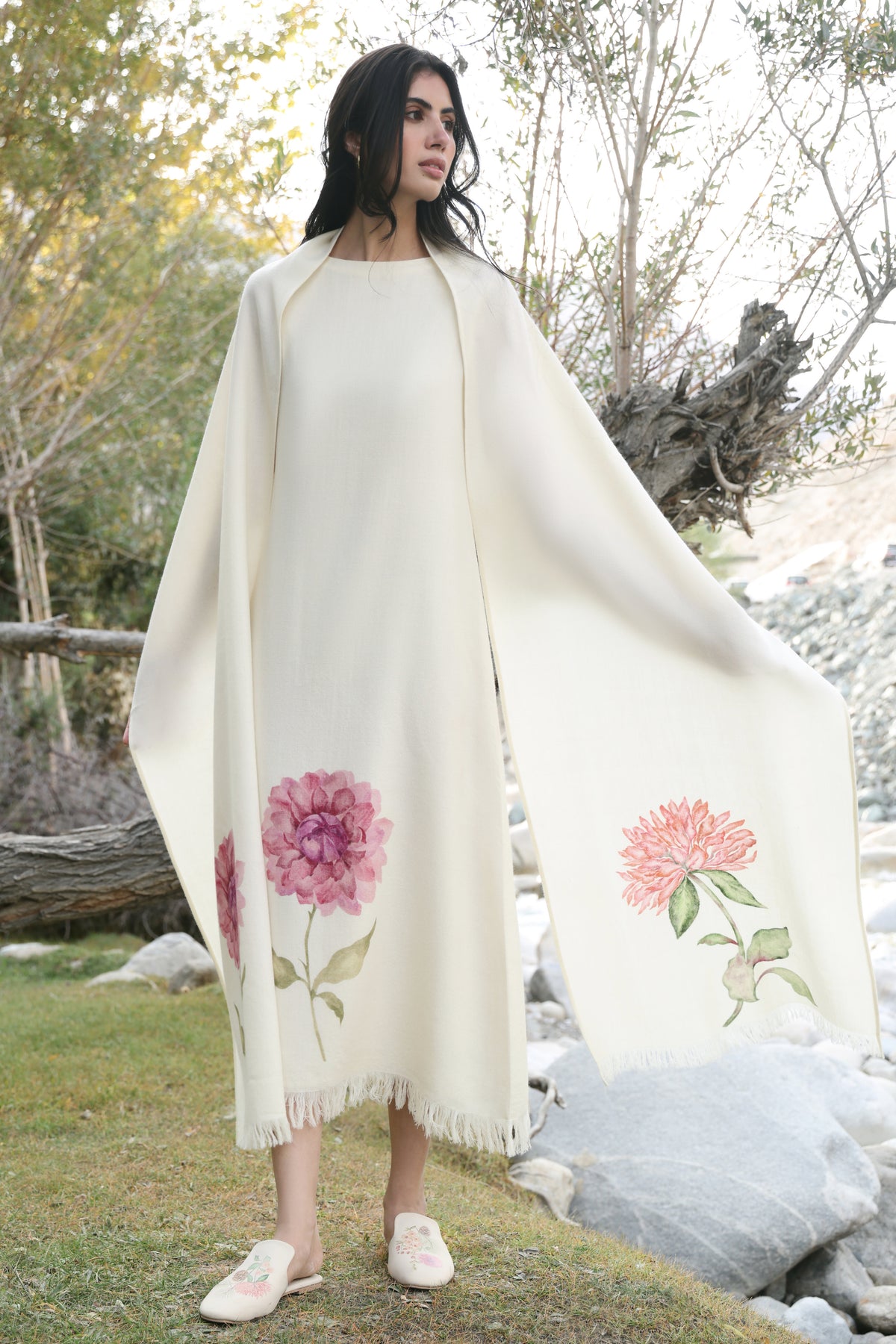Day Bloom Woollen Shawl (Ivory Alpine Botanics)