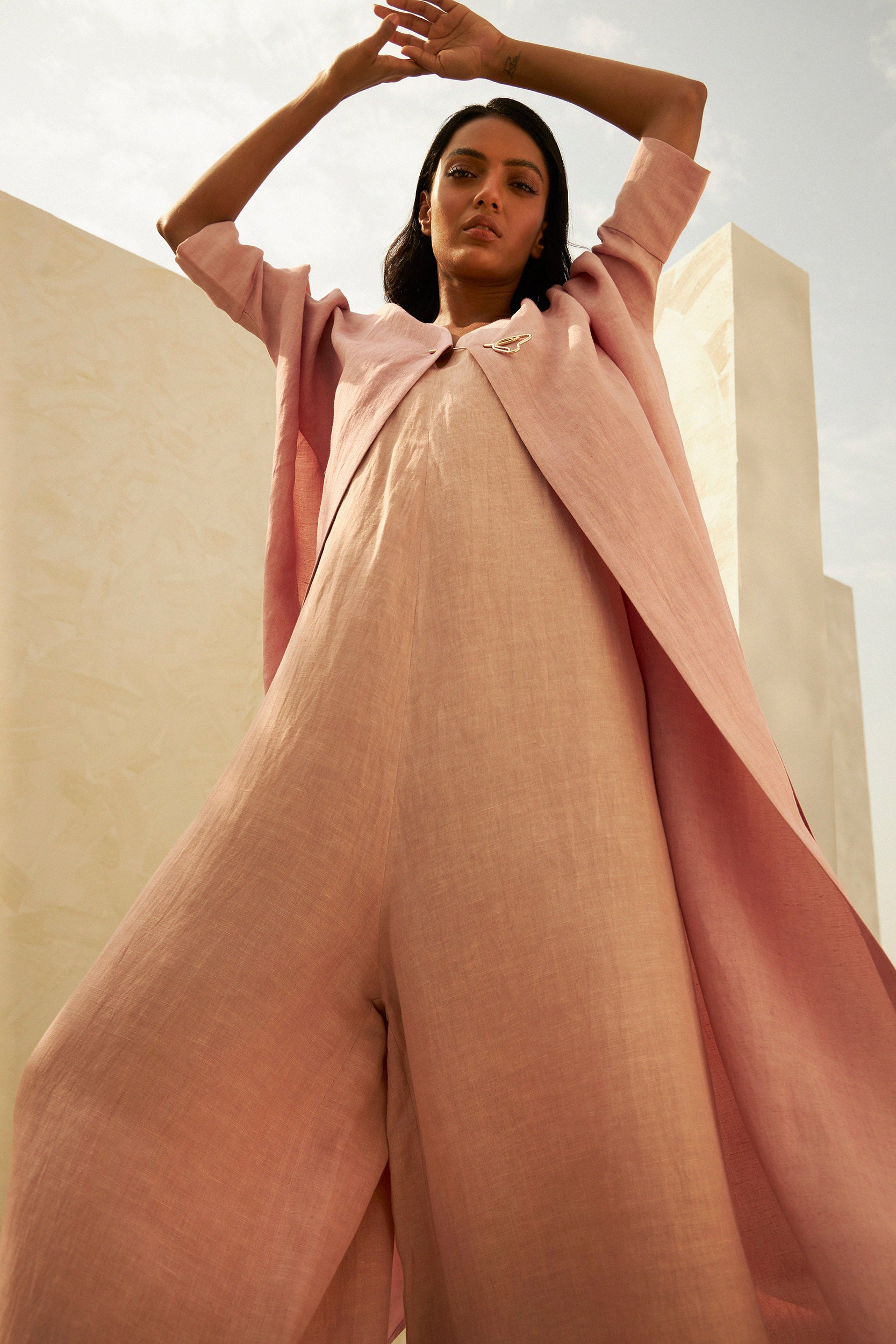 Stylish and Boho-Chic Dusty Pink Organic Linen Overlay