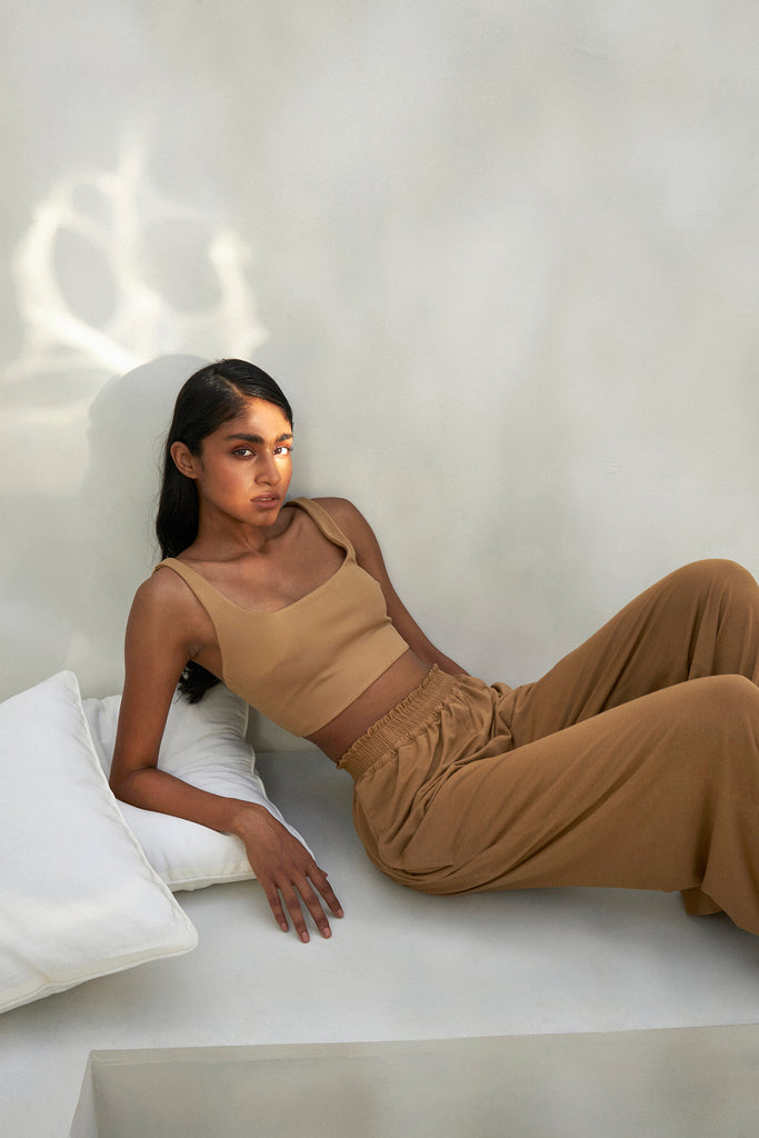 Sand colour high waist pants in luxe jersey fabric | fluid fit pants